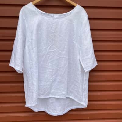 See Saw Womens Size 16 White Short Sleeve Top 