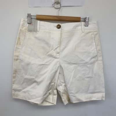 Jacqui-E White Mila Mid Length Shorts Size 10 