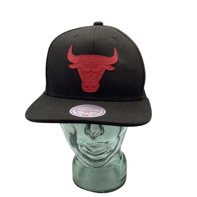 Mitchell & Ness "Chicago Bulls", Mens Cap, One Size, Black/ Red Logo (11571971)