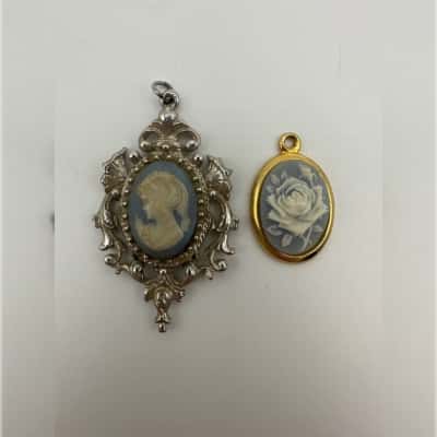 2 x Cameo Pendants 