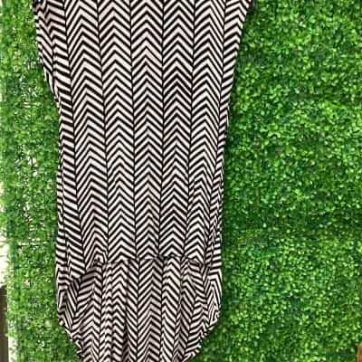 Mister Zimi Womens  Size 6 Short Sleeve Shirt Black  / White 