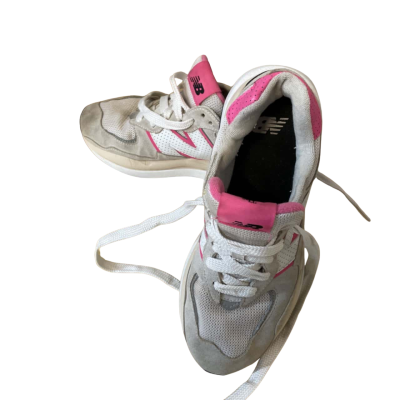 New Balance Womens  Size 8 Trainers Beige / Black  / Grey / Pink  / White 