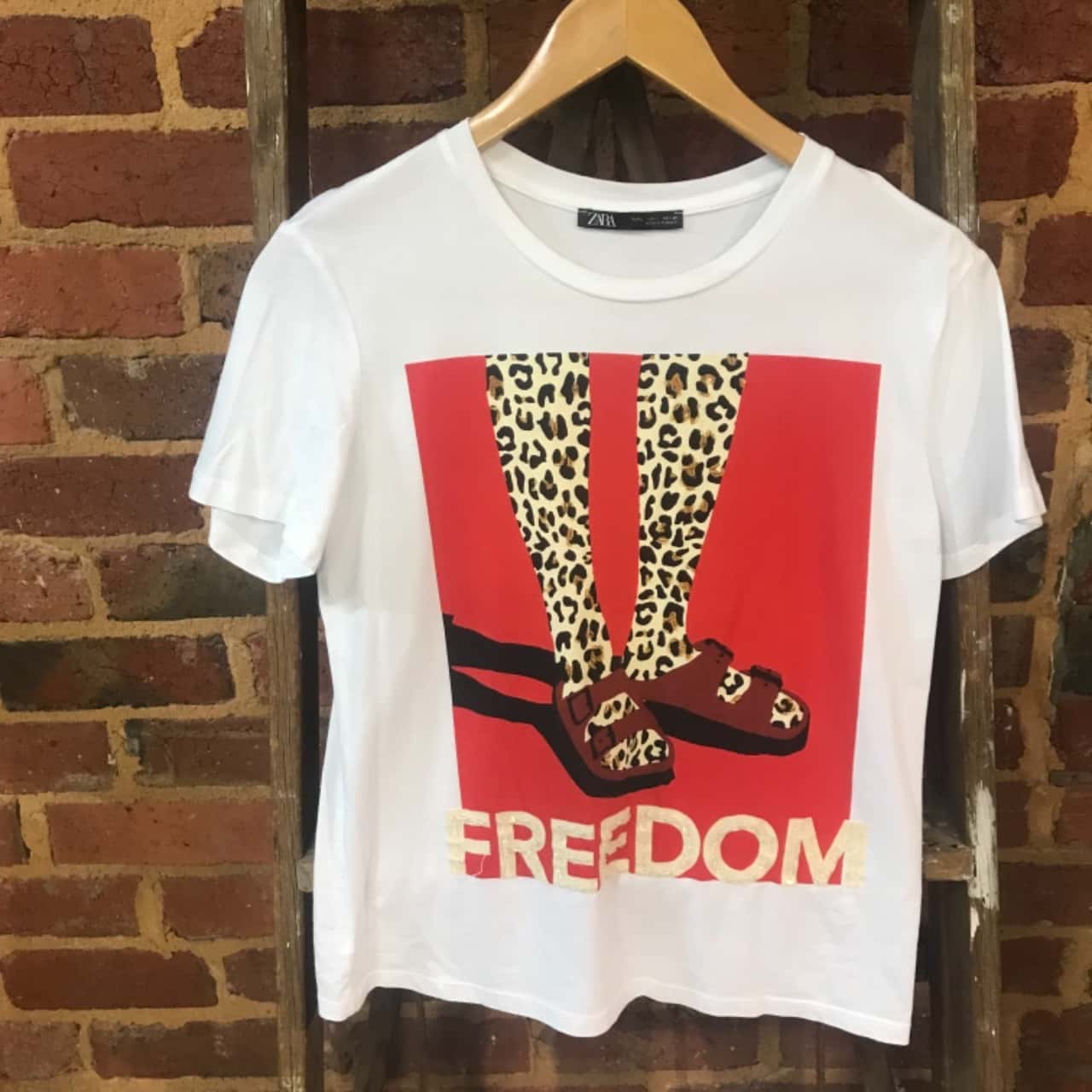 Zara Freedom tshirt size L Animal print 