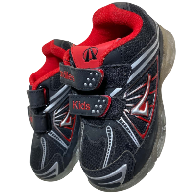  Kids  Size 7 Ardiles Shoes 