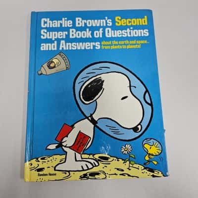 Charlie Brown's Second Super Book Of Questions and Answers
