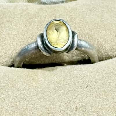 925 Silver Yellow Cabachon Gemstone Ring