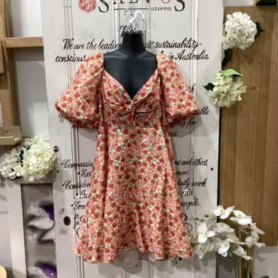 Forever New / Forever New Curve Brand! THE PERFECT FEMININE SUMMER FLORAL MIDI DRESS! OFF THE SHOULDER BALLOON SLEEVE STUNNER!! NWOT Womens  Size 20 Floral Dress / Midi Dress / Off The Shoulder Dress / Short Sleeve Dress  Floral / Orange / Pattern 