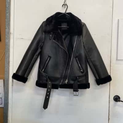 Decjuba Womens  Size 8 Winter Jacket Black  / Silver 