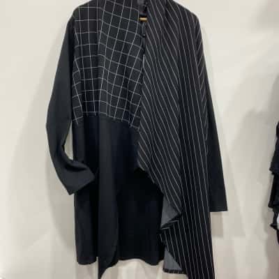 Taking Shape Womens  Size M Open Jacket Black  