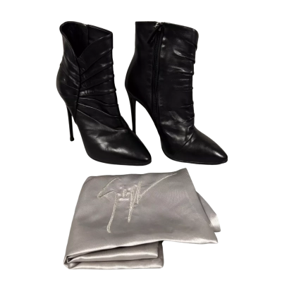 Giuseppe Black Leather Boots Size 38
