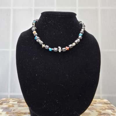 Vintage Hematite & Stone Chip Necklace 
