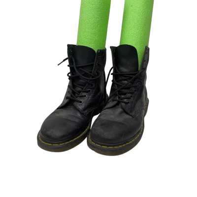 Doc Martens Womens  Size US7 Boots Black  