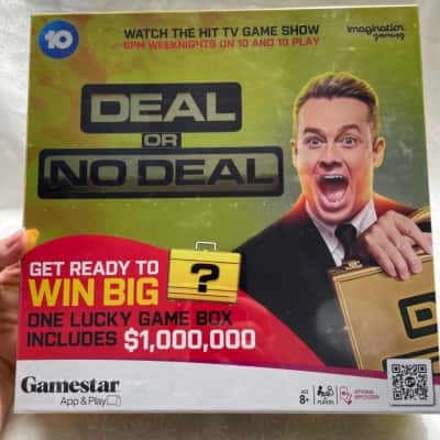 NEW STILL IN PACKAGING Deal or No Deal Boardgame  