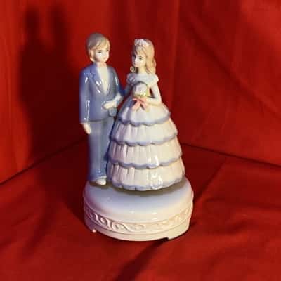 Porcelain Wedding Music Box - plays Lara’s Theme