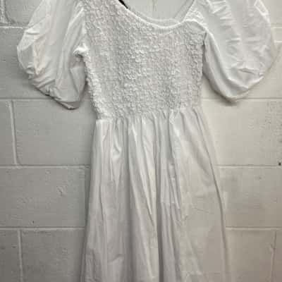 Decjuba Womens  Size 8 Maxi Dress White 