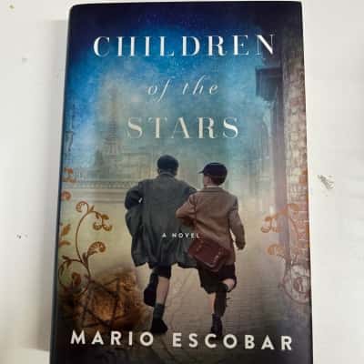 Children of the Stars, Mario Escobar 