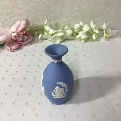 Vintage Wedgwood Jasperware Blue /White Pattern Small Bud Vase