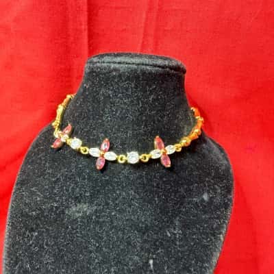 Gold Tone Floral Link Bracelet