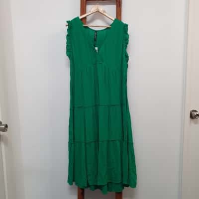 Taking Shape Women's Size 20 Crinkle Tiered Dress Emerald - New With Tags 
