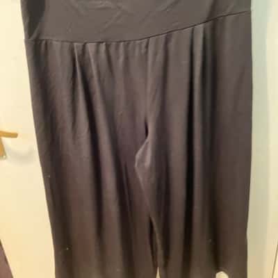  Smitten Womens  Size 12 Wide Leg Pants Black  