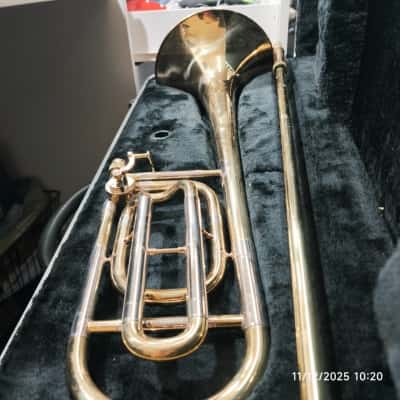 Trombone As Is PreOwned Australia Largo 