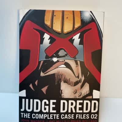 Judge dredd the complete casefiles 02 book