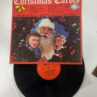 Christmas Carols 'The 100 voices of Christmas' conducted by John Gustafson. LP