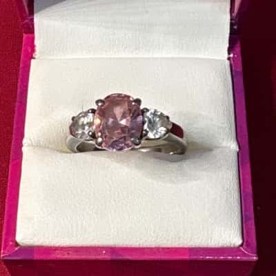  Women's 925 Silver Ring Three Stone Pink Central Stone Clear Side Stones
