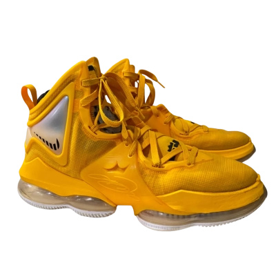 Nike LeBron 19 “Hard Hat”Mens  Size 13 Sneakers Yellow