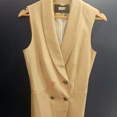 DKNY Womens  Size 4 Beige Vest 