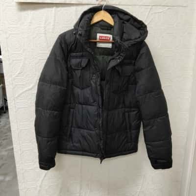 Levi's Womens  Size S Black  Puffy Jacket VGUC