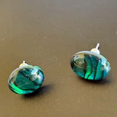  Emerald Green Glass Oval Stud Earrings 