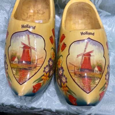 Pair windmill clogs