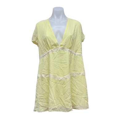 Beginning Boutique Womens  Size 20 Mini Dress Butter Yellow 