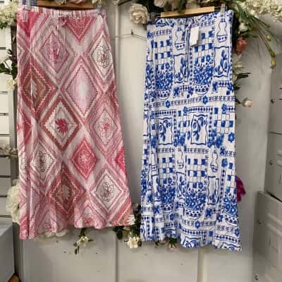Just Jeans Womens 2 x  Size 10 Maxi Skirt Blue / Pink  / White 