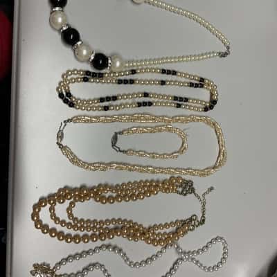  Womens faux Pearl Bracelets / Necklaces Blue / Black Beads