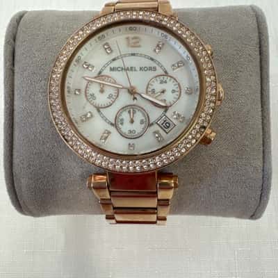  Women's Michael Kors Rose Gold  Tone MK5491 Watch featuring a Sparkling Crystal PavedBezel & A Classic Chrongraph Dial