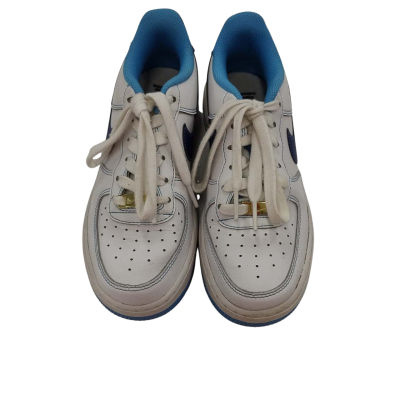 Nike Kids Size 4 Shoes Blue / White 