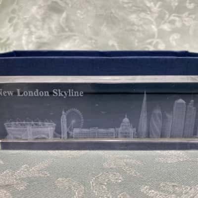 3D Laser-etched London Skyline Crystal Paperweight 
