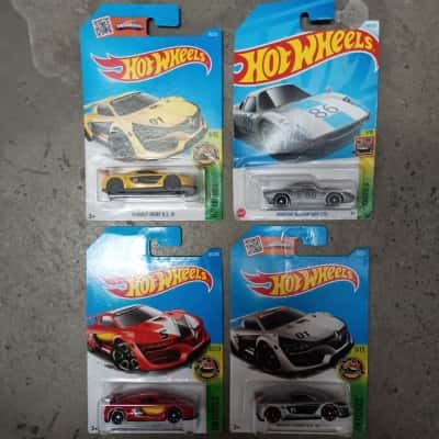 Hot Wheels Exotics x 4