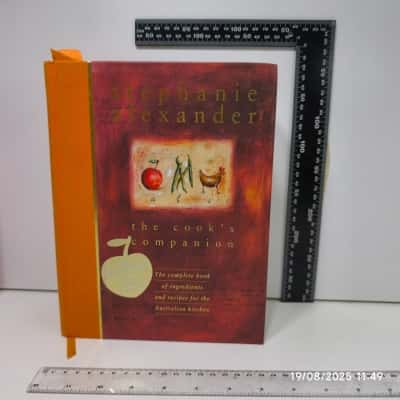 Stephanie Alexander The Cooks Companion Book PreOwned As Is 