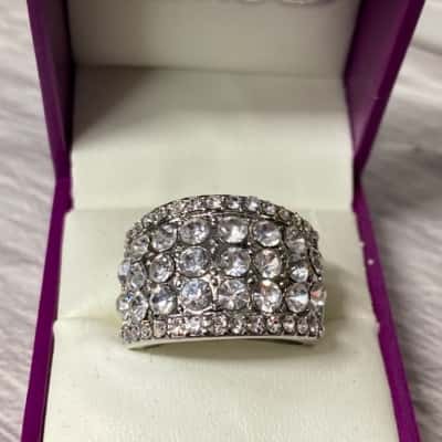 Sterling silver wide cubic zirconia ring 