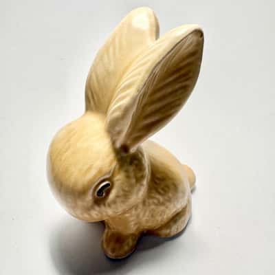 Vtg. Rare, Collectible Sylvac Beige ceramic rabbit figurine -model number 990