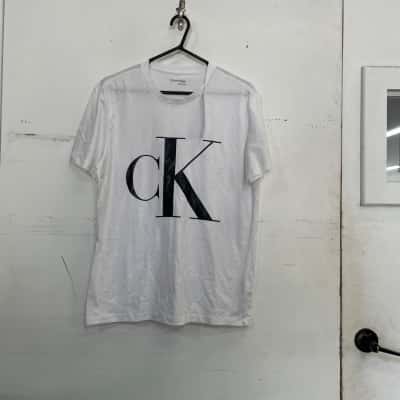 Calvin Klein Mens  Size M Short Sleeve Shirt Black  / White 