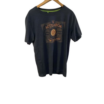 BNWT Wild Kiwi T-Shirt 