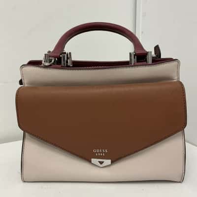 Guess Womens Handbag Beige / Cream / Maroon 