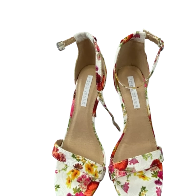 Pied A Terre White Floral Heels  Size 8 