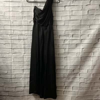 Womens  Size 8 Formal Dress Black  