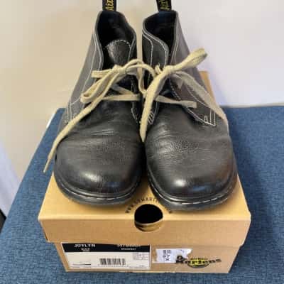 Dr Martens Womens  Joylyn AirWair Size 7 Black  