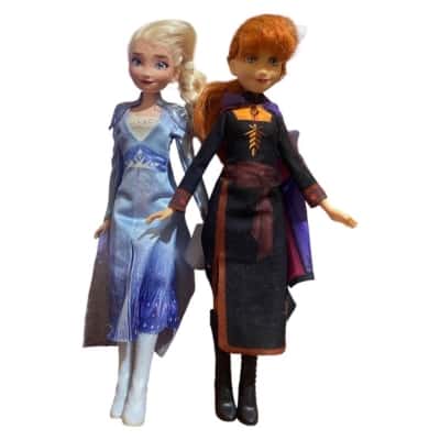 Disney frozen 2 Elsa and Anna 